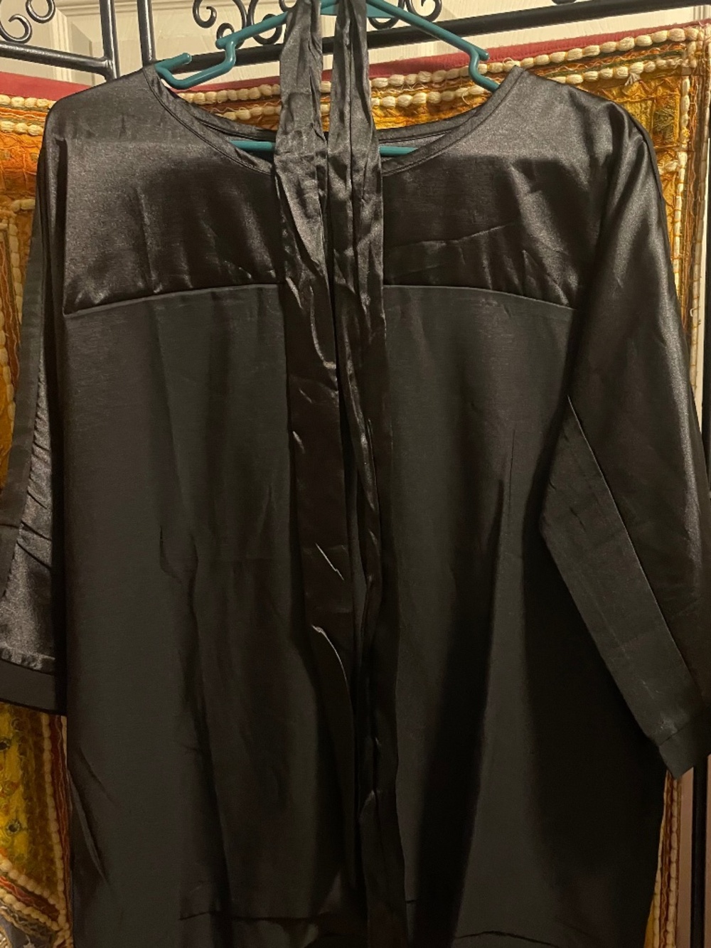 Black T-shirt with Satin Accents and Tie for Waist Sz L